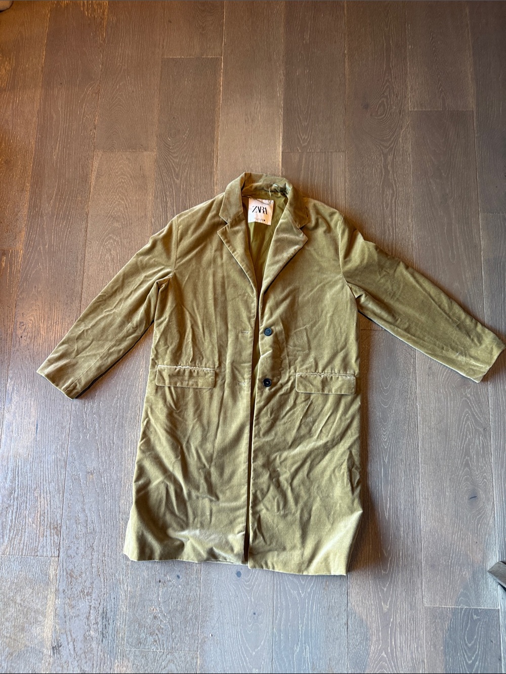 Zara Men's Long Trench Coat in Olive